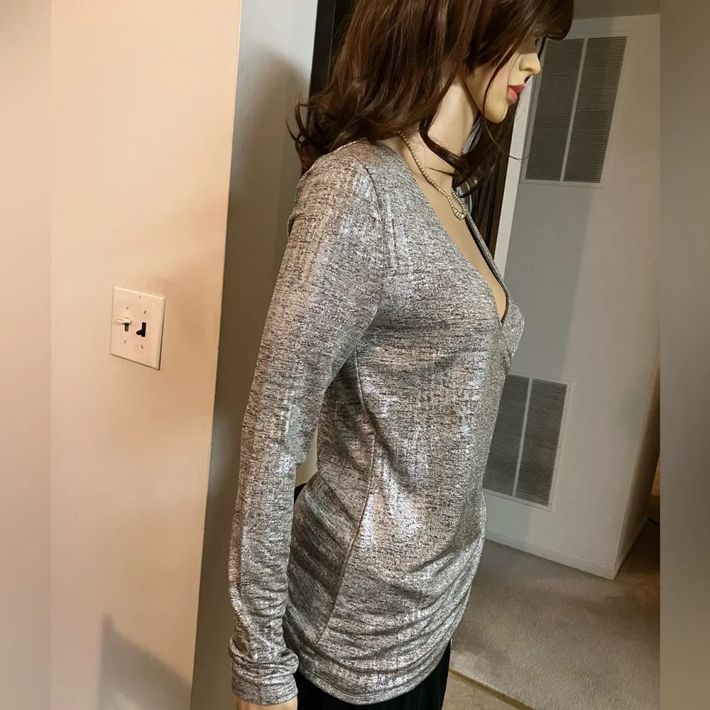 Trouve Metallic Silver Rouched Top - Silk Foil Nordstrom Small New with Tags - Picture 6 of 16